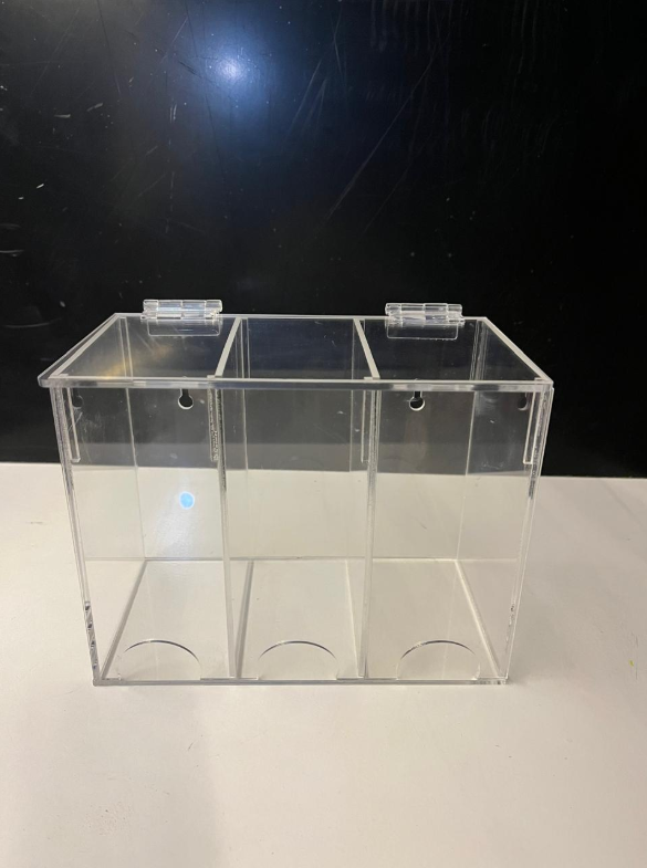 DISPENSADOR DE ACRILICO PARA GUANTES QUIRURGICOS CON TAPA Y DOS BISAGRAS - Imagen 3